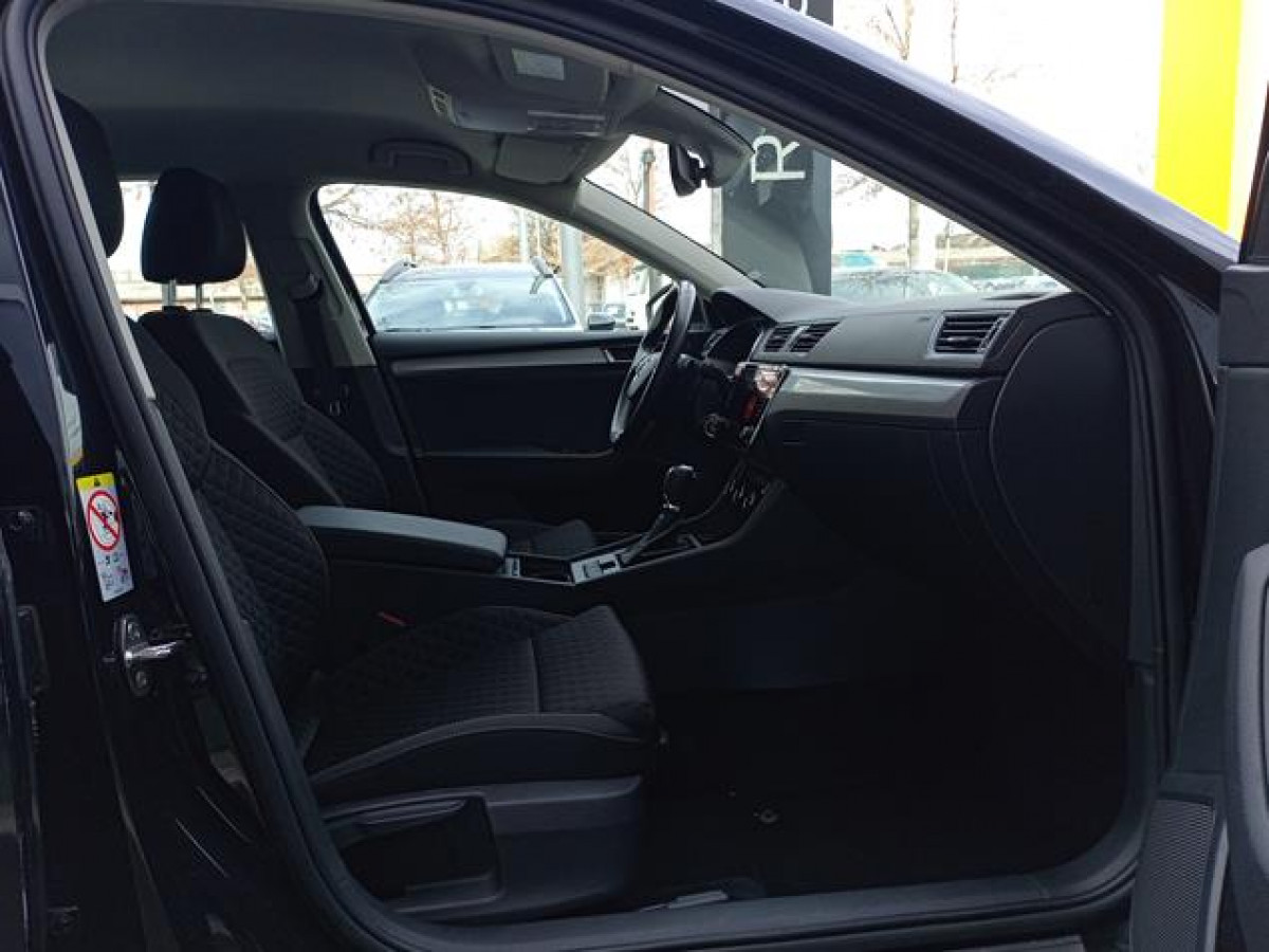 Škoda Superb 2.0 TDI Ambition DSG