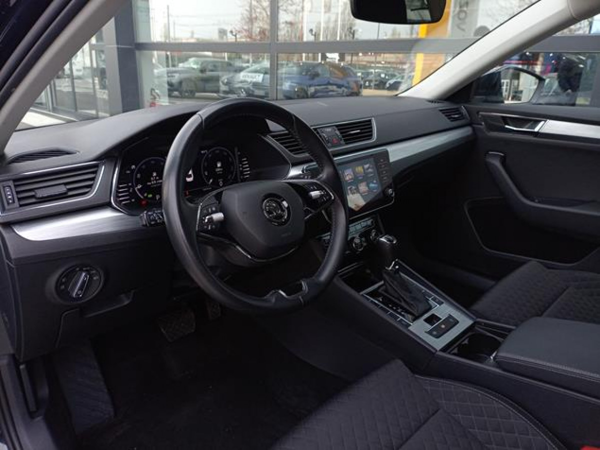 Škoda Superb 2.0 TDI Ambition DSG