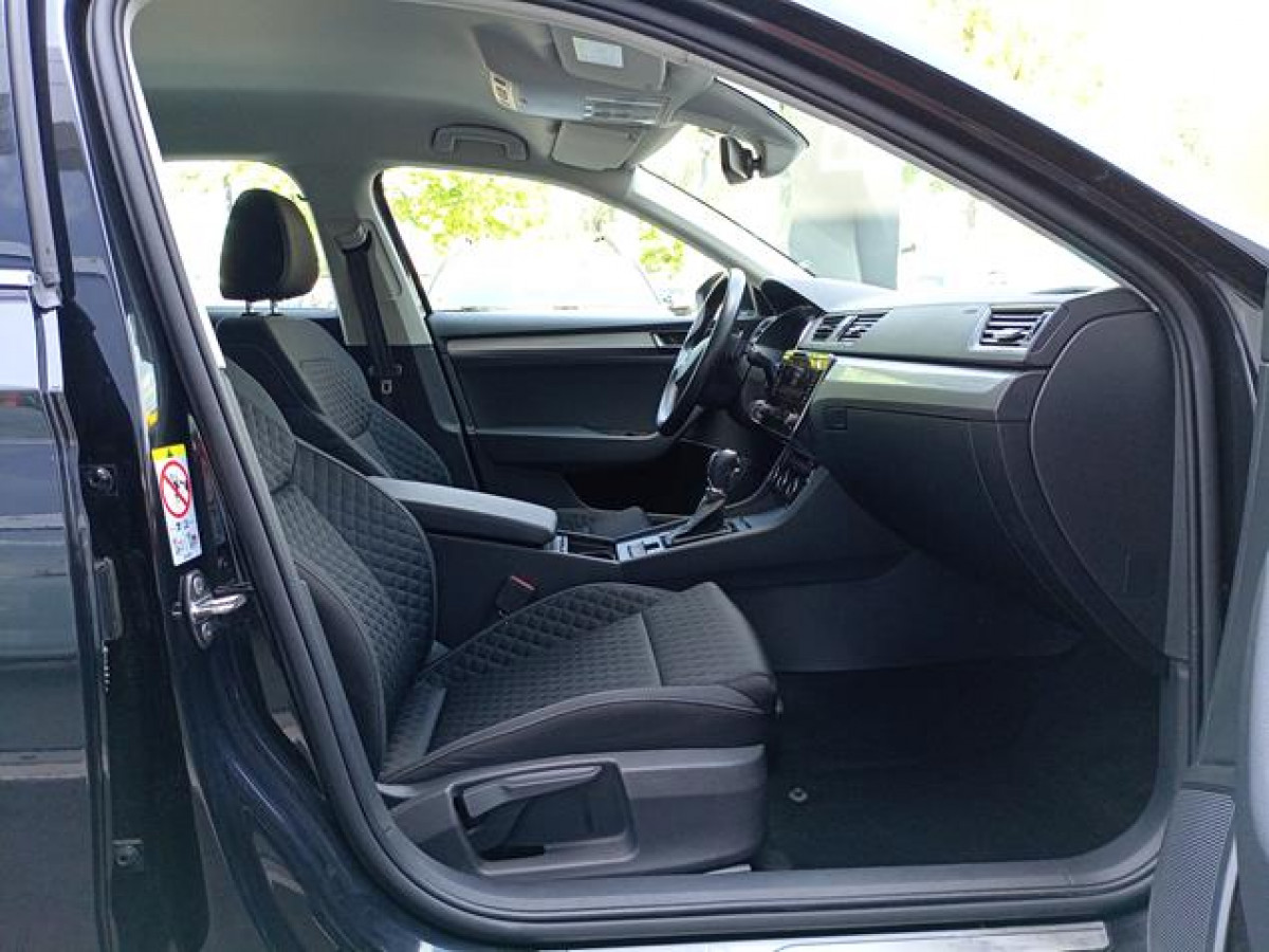 Škoda Superb 2.0 TDI Ambition DSG