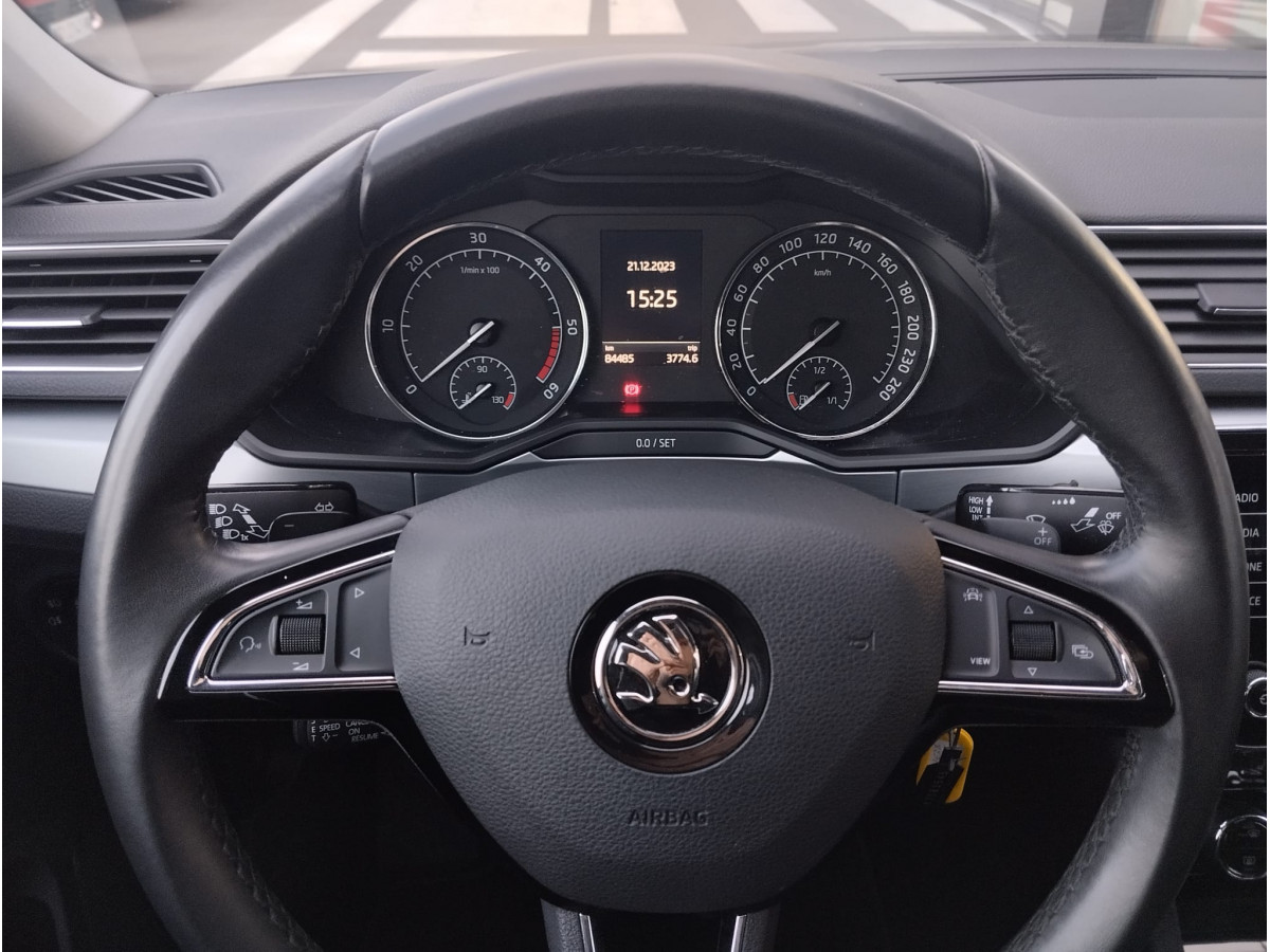 Škoda Superb 2.0 TDI DSG Style