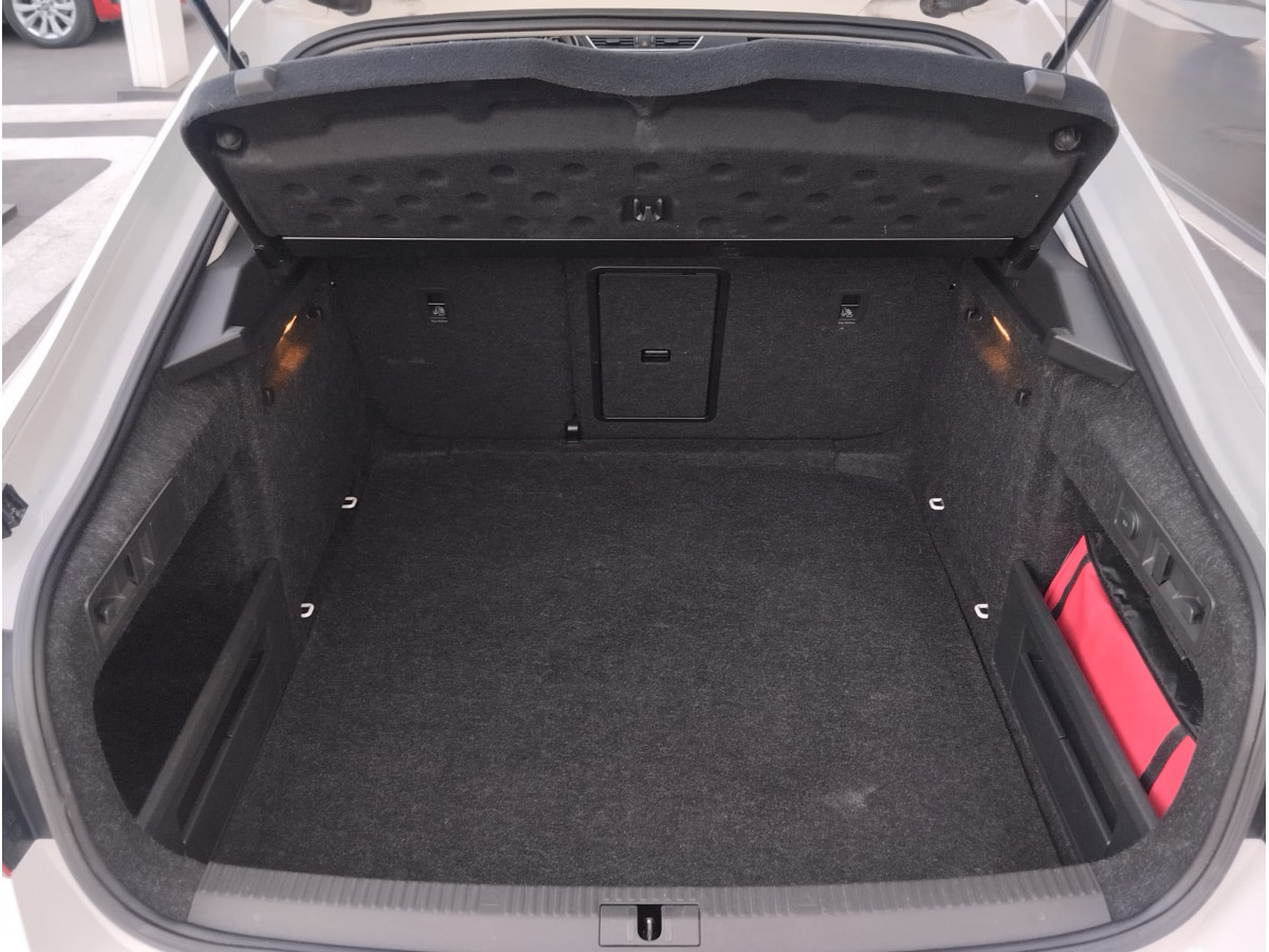 Škoda Superb 2.0 TDI DSG Style