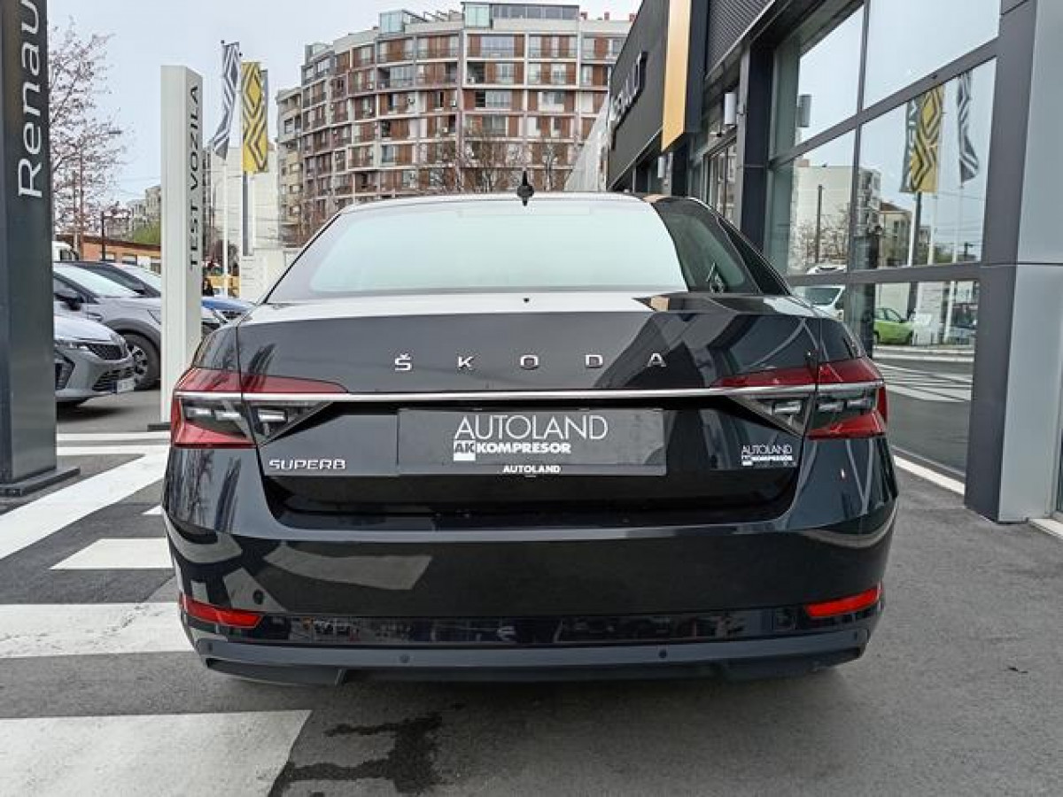 Škoda Superb 2.0 TDI Ambition DSG