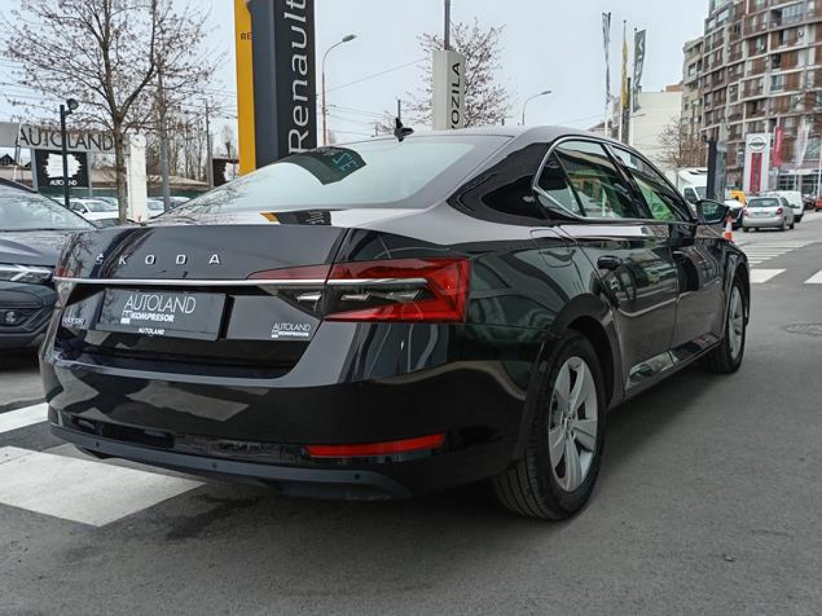 Škoda Superb 2.0 TDI Ambition DSG