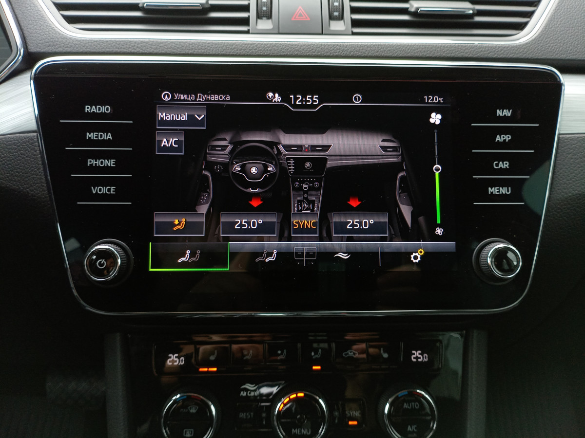 Škoda Superb 2.0 TDI Ambition DSG