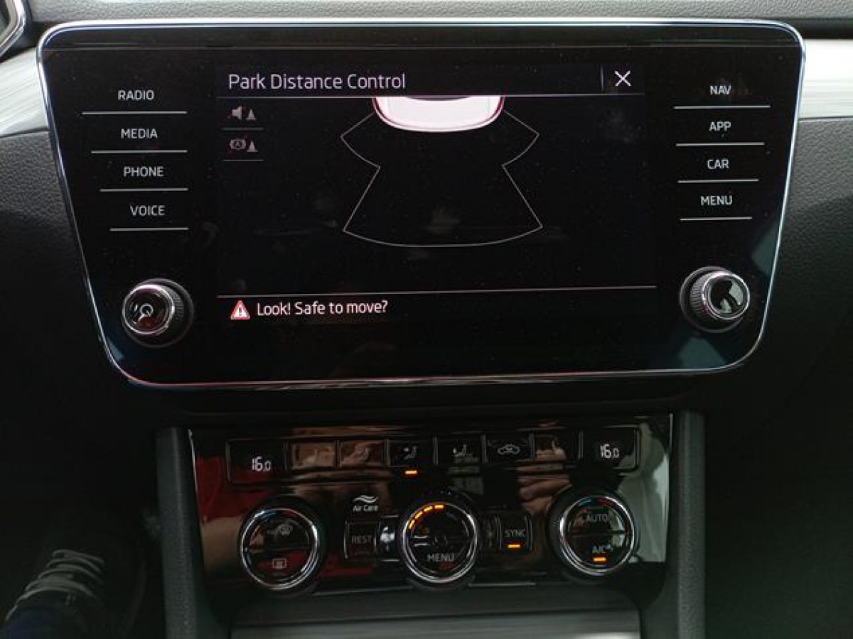 Škoda Superb 2.0 TDI Ambition DSG