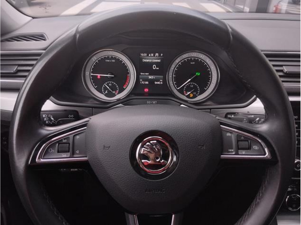 Škoda Superb 2.0 TDI Style DSG
