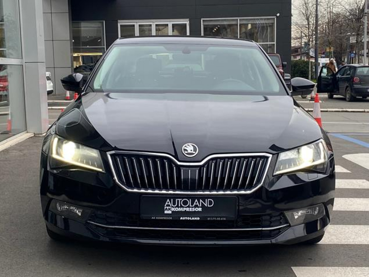 Škoda Superb 2.0 TDI Ambition DSG