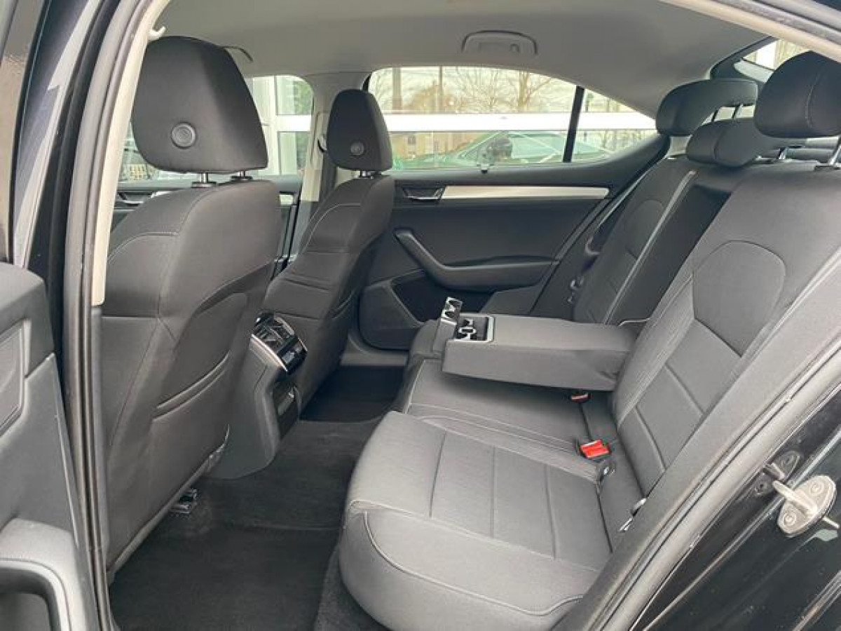 Škoda Superb 2.0 TDI Ambition DSG