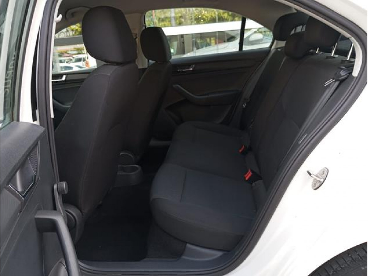 Škoda Rapid 1.0 TSI Active