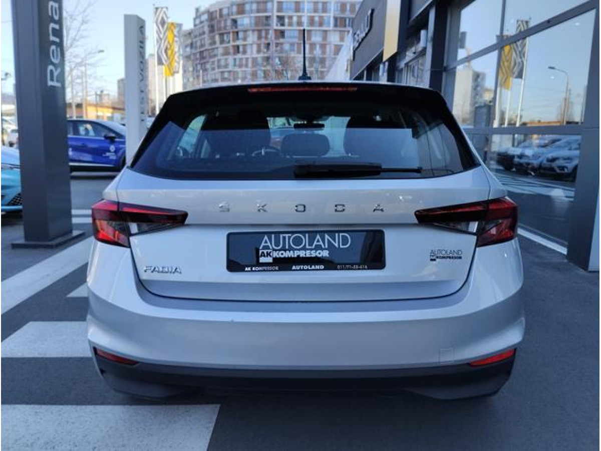 Škoda Fabia 1.0 TSI DSG Ambition