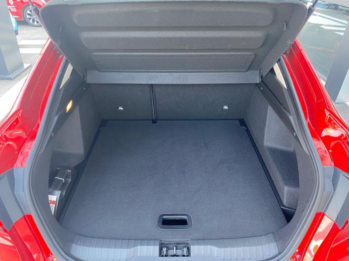 Renault Megane Conquest 1.3 tCe Intens EDC