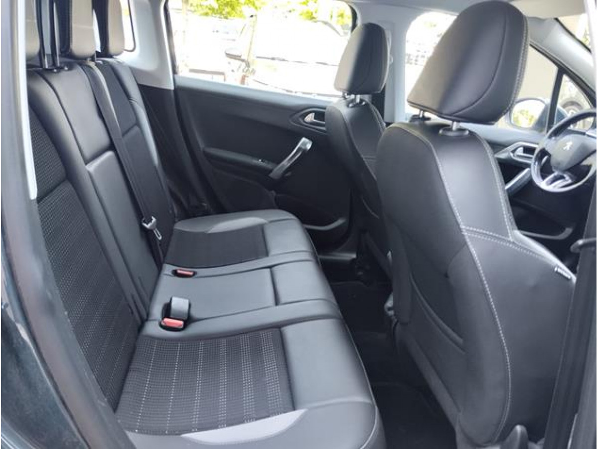 Peugeot 2008 1.6 HDI Allure