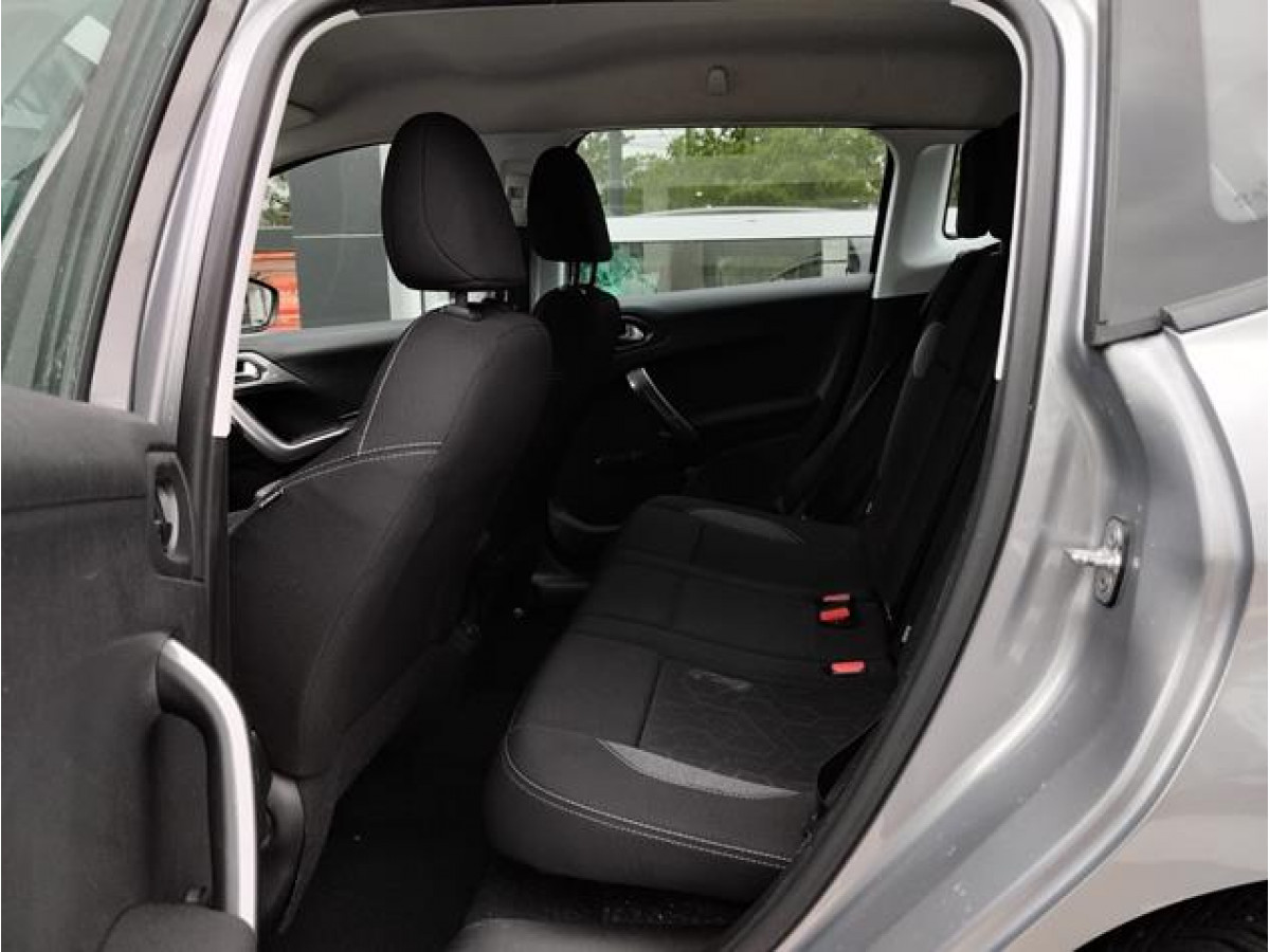 Peugeot 2008 1.6HDI Active