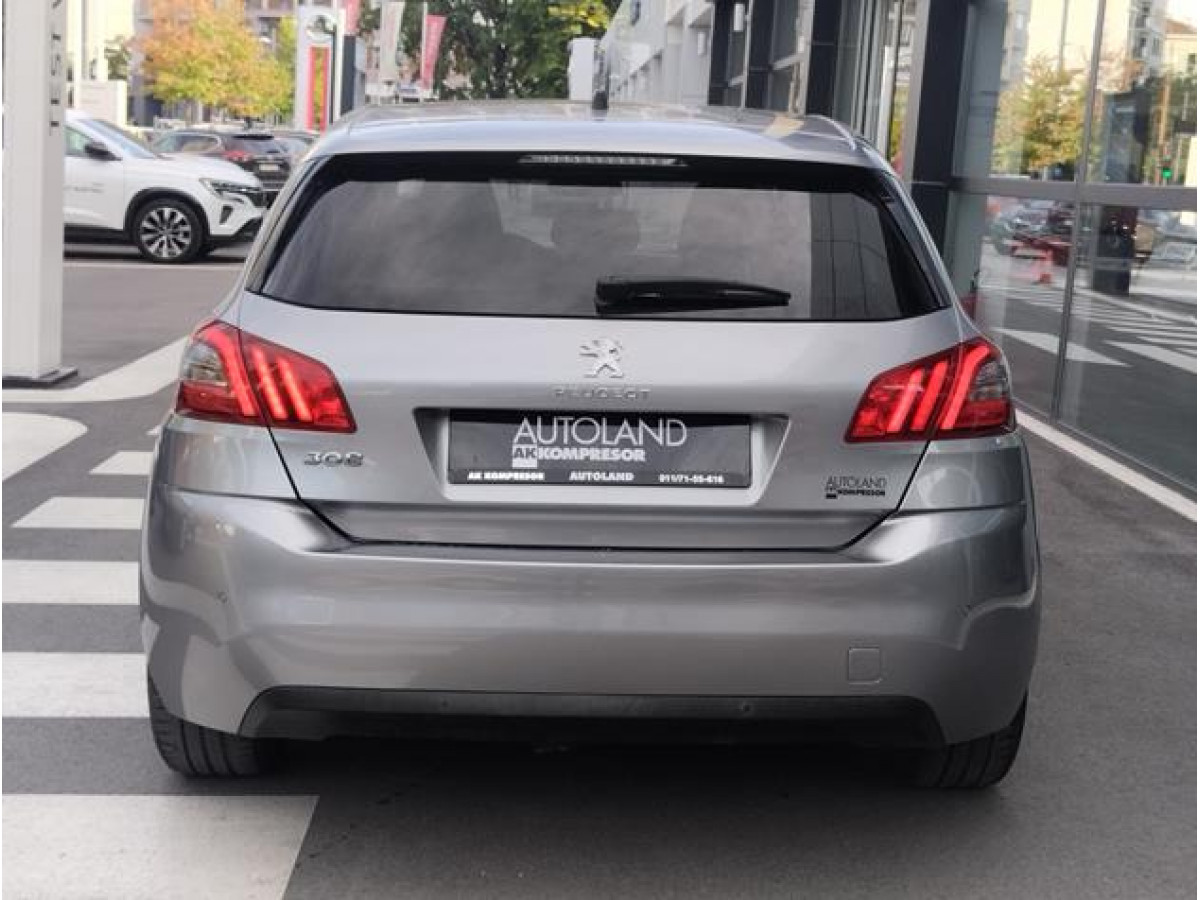 Peugeot 308 1.5 HDI Style 