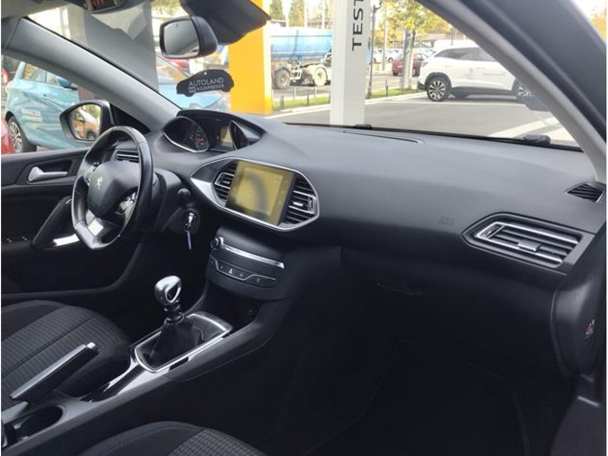 Peugeot 308 1.5 HDI Style 