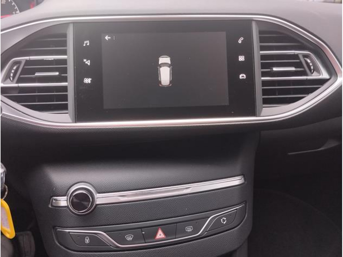 Peugeot 308 1.5 HDI Business AUT