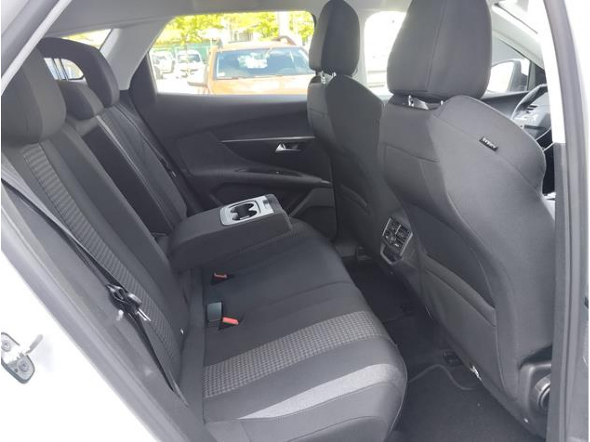 Peugeot 3008 1.5 HDI Business AUT