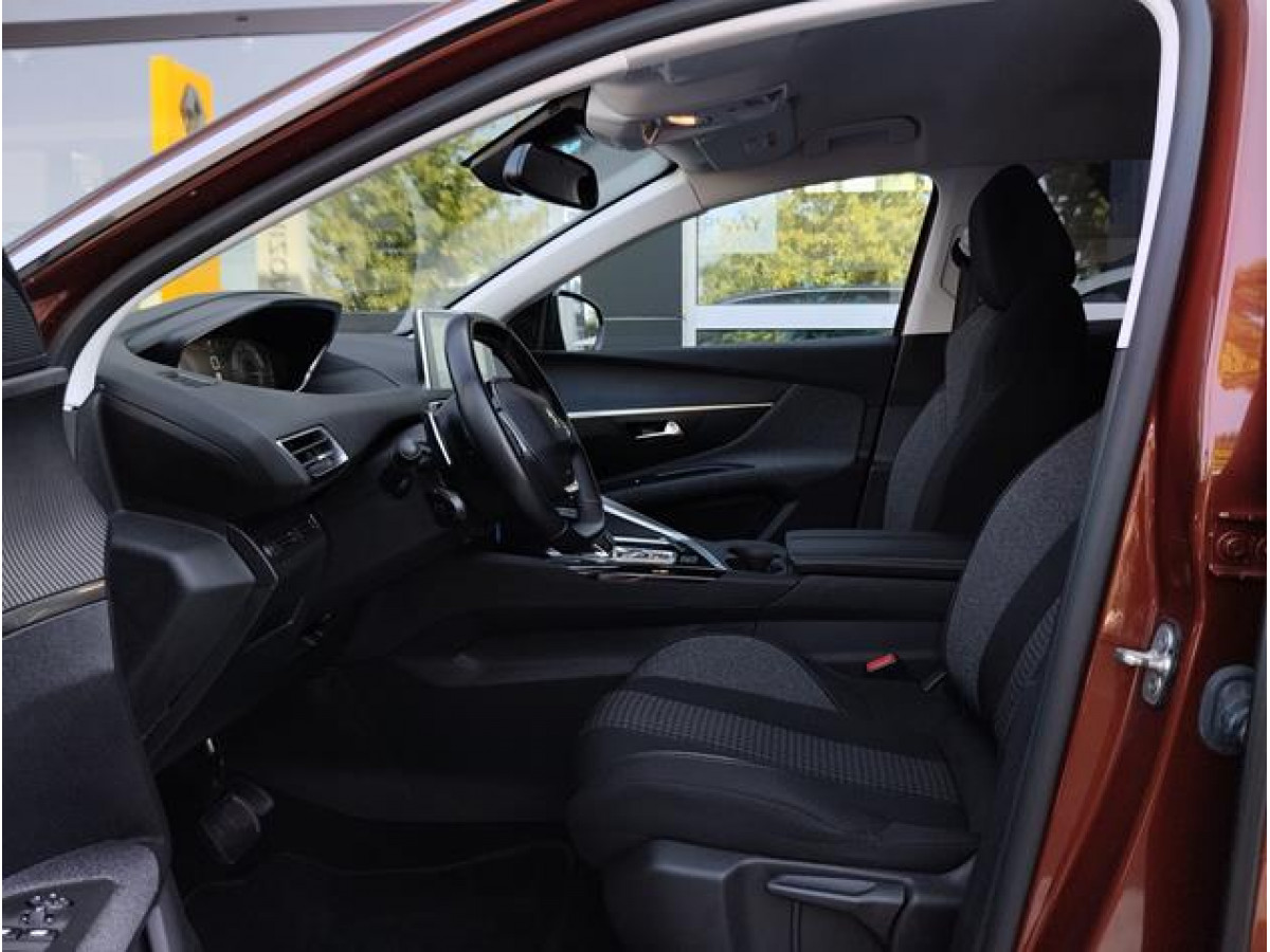 Peugeot 3008 1.5 HDI Business AUT