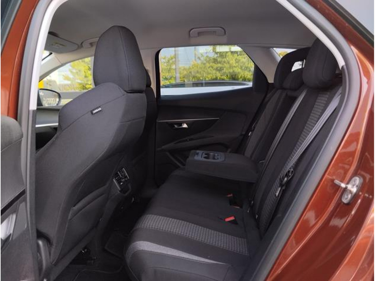 Peugeot 3008 1.5 HDI Business AUT