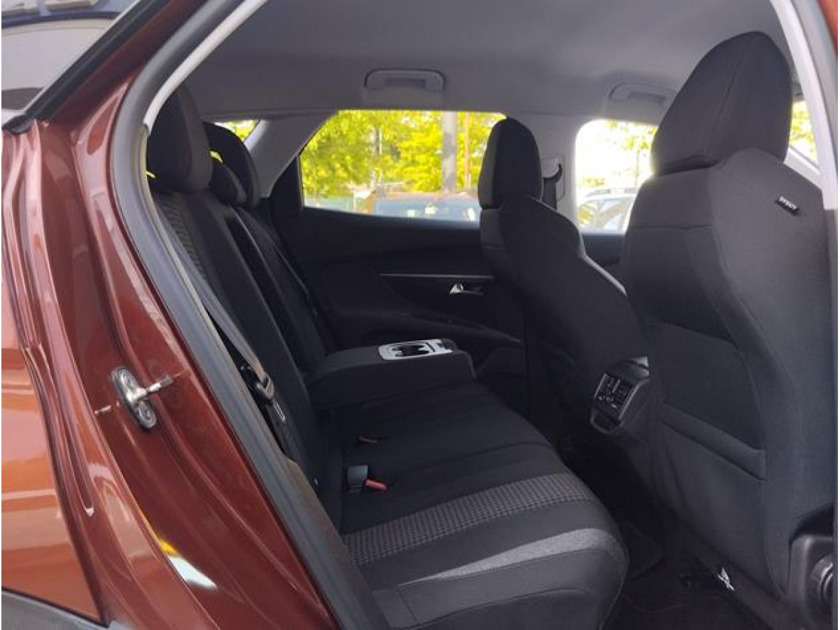 Peugeot 3008 1.5 HDI Business AUT