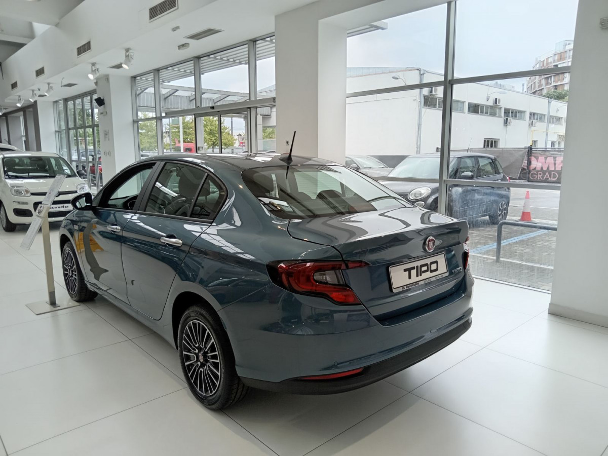 Fiat Tipo Sedan 1.6 mjet 130ks City