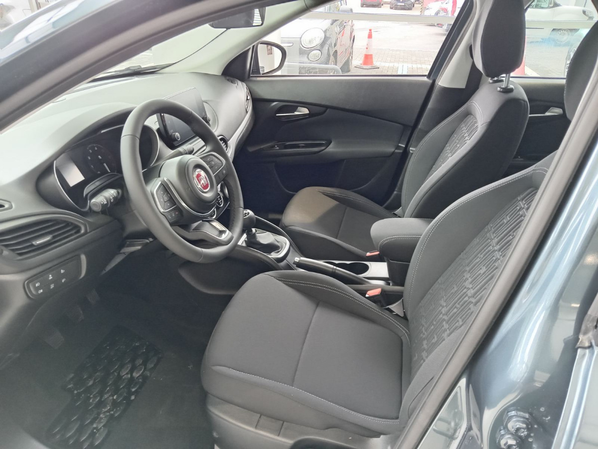 Fiat Tipo Sedan 1.6 mjet 130ks City