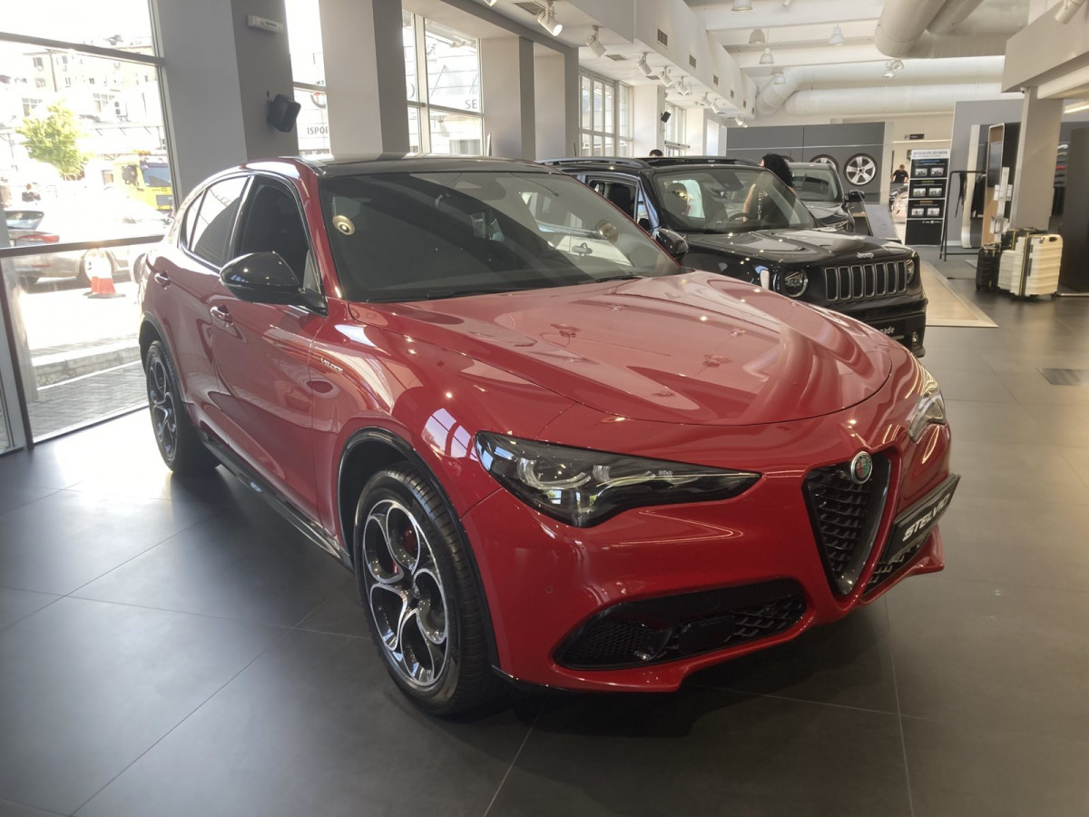 Alfa Romeo Stelvio 2.0 Petrol 280KS Q4 AT8 VELOCE