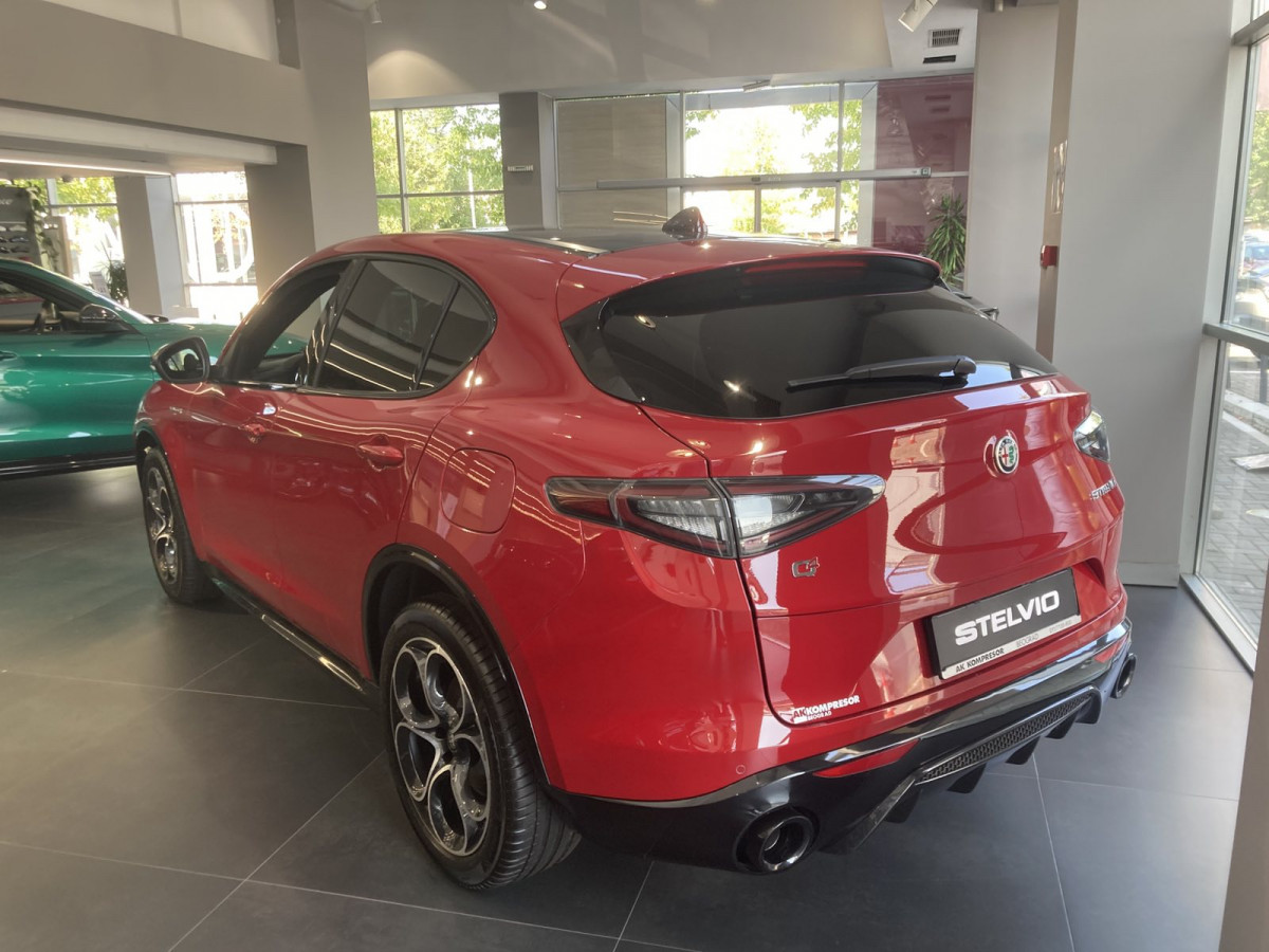 Alfa Romeo Stelvio 2.0 Petrol 280KS Q4 AT8 VELOCE