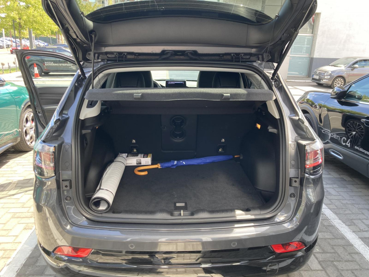 Jeep Compass 1.5 MHEV 130ks DCT7 Summit DEMO 