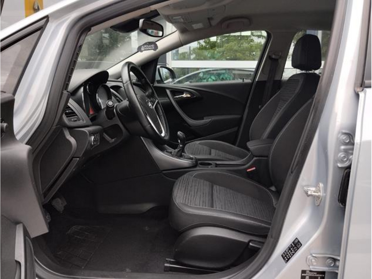 Opel Astra J 1.4 Enjoy