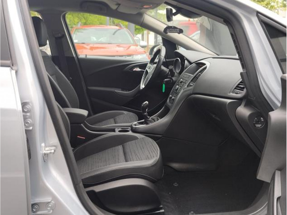 Opel Astra J 1.4 Enjoy