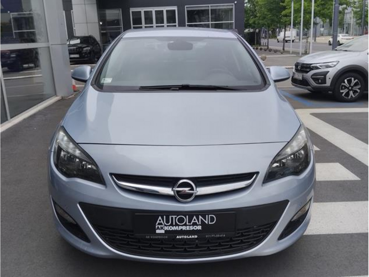 Opel Astra J 1.4 Enjoy