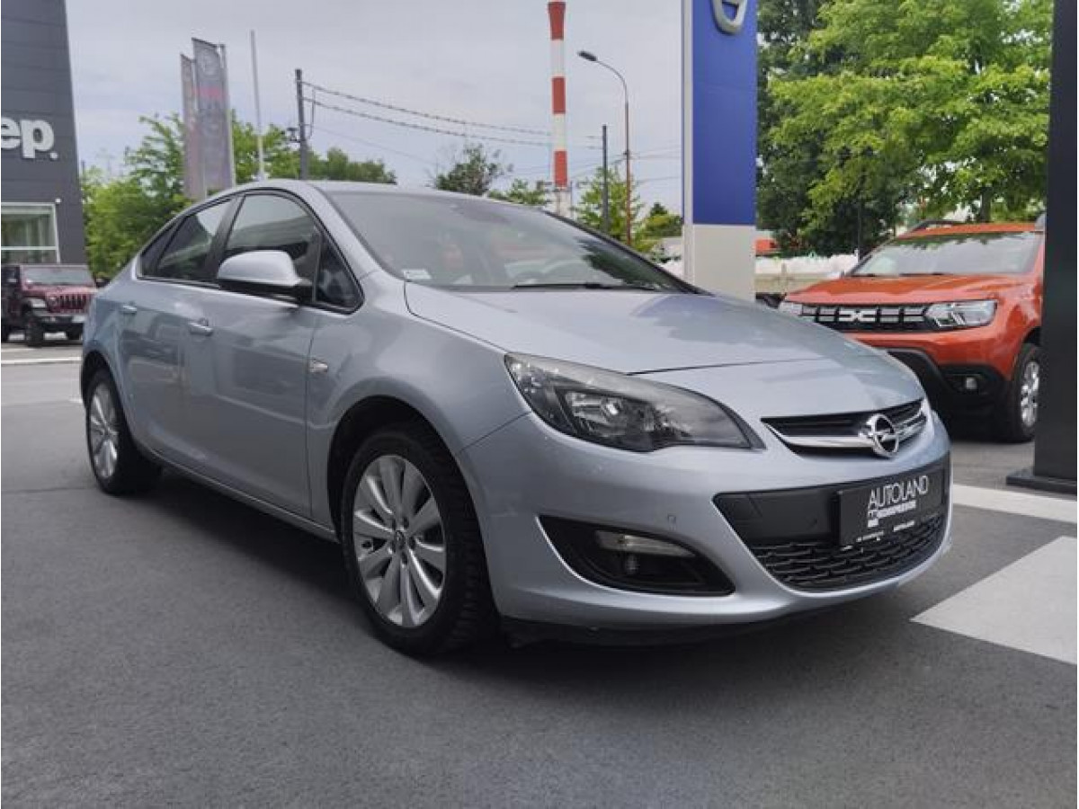 Opel Astra J 1.4 Enjoy