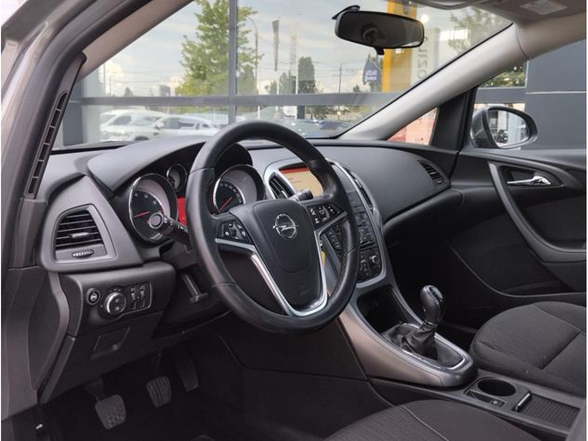 Opel Astra J 1.4 tng Enjoy