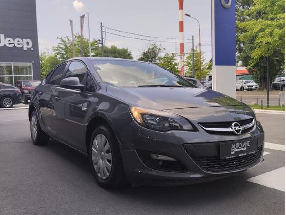 Opel Astra J 1.4 tng Enjoy