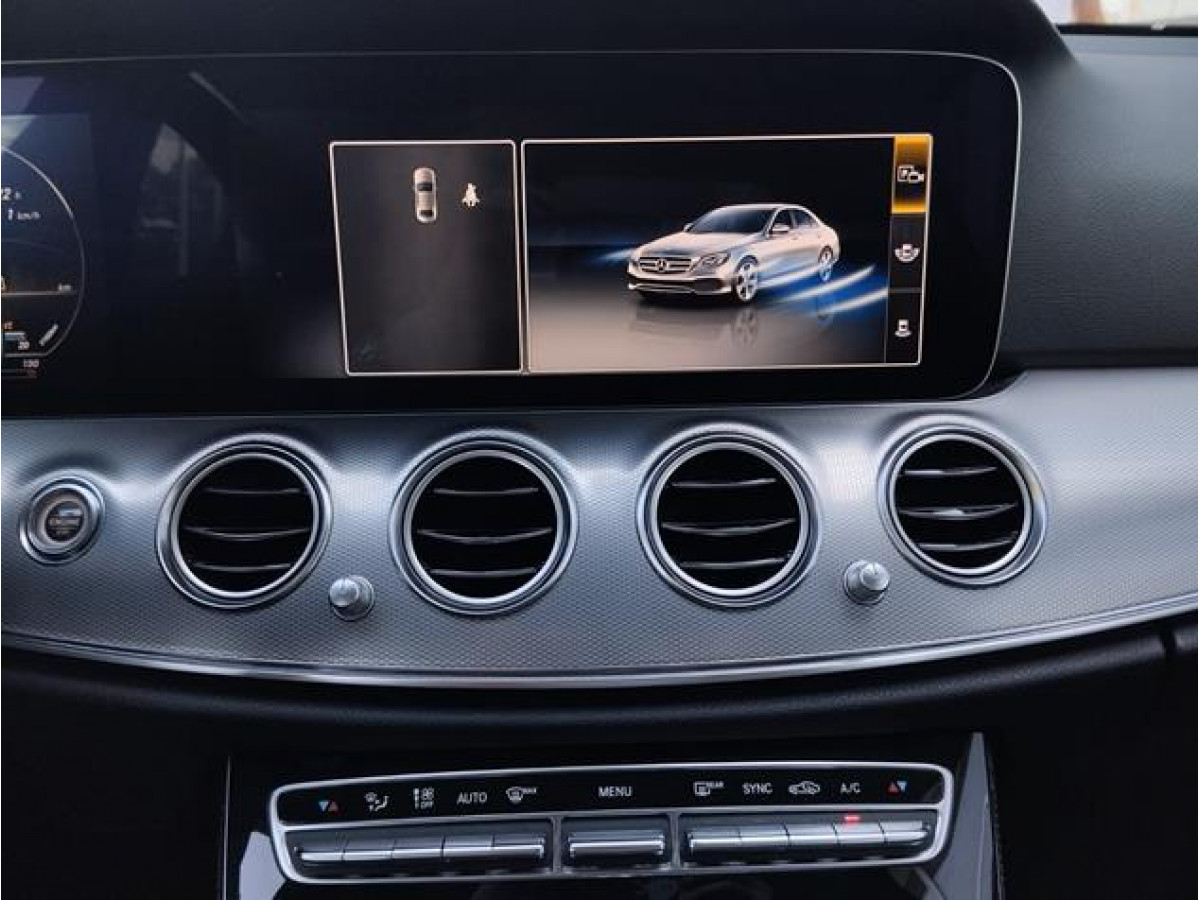 Mercedes Benz E 220 D 4MATIC