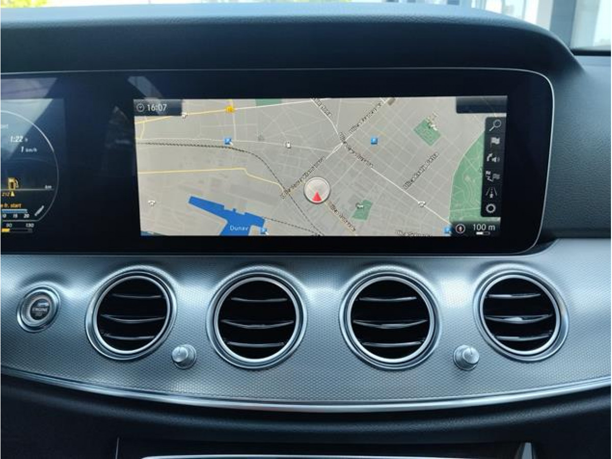Mercedes Benz E 220 D 4MATIC