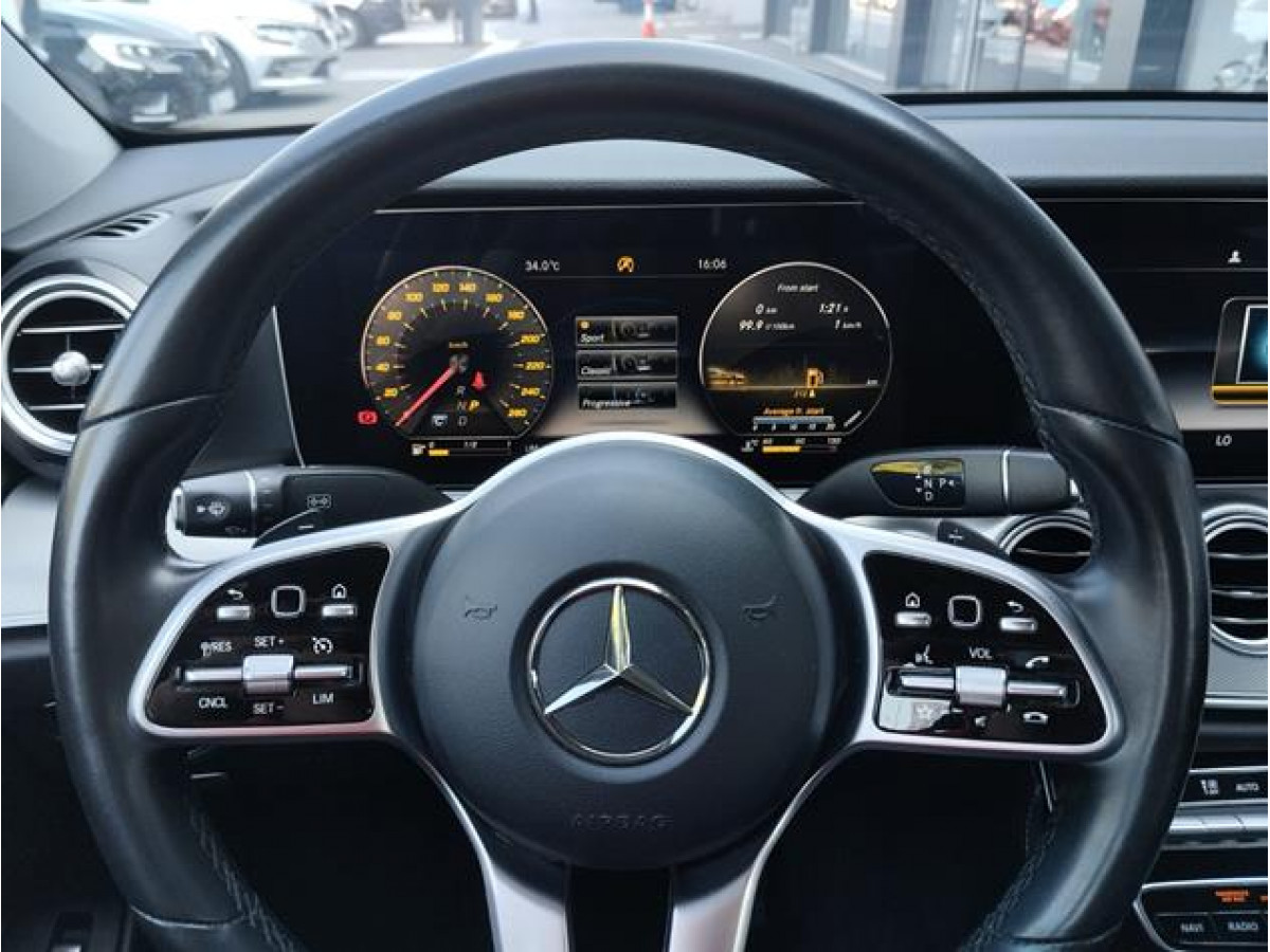 Mercedes Benz E 220 D 4MATIC