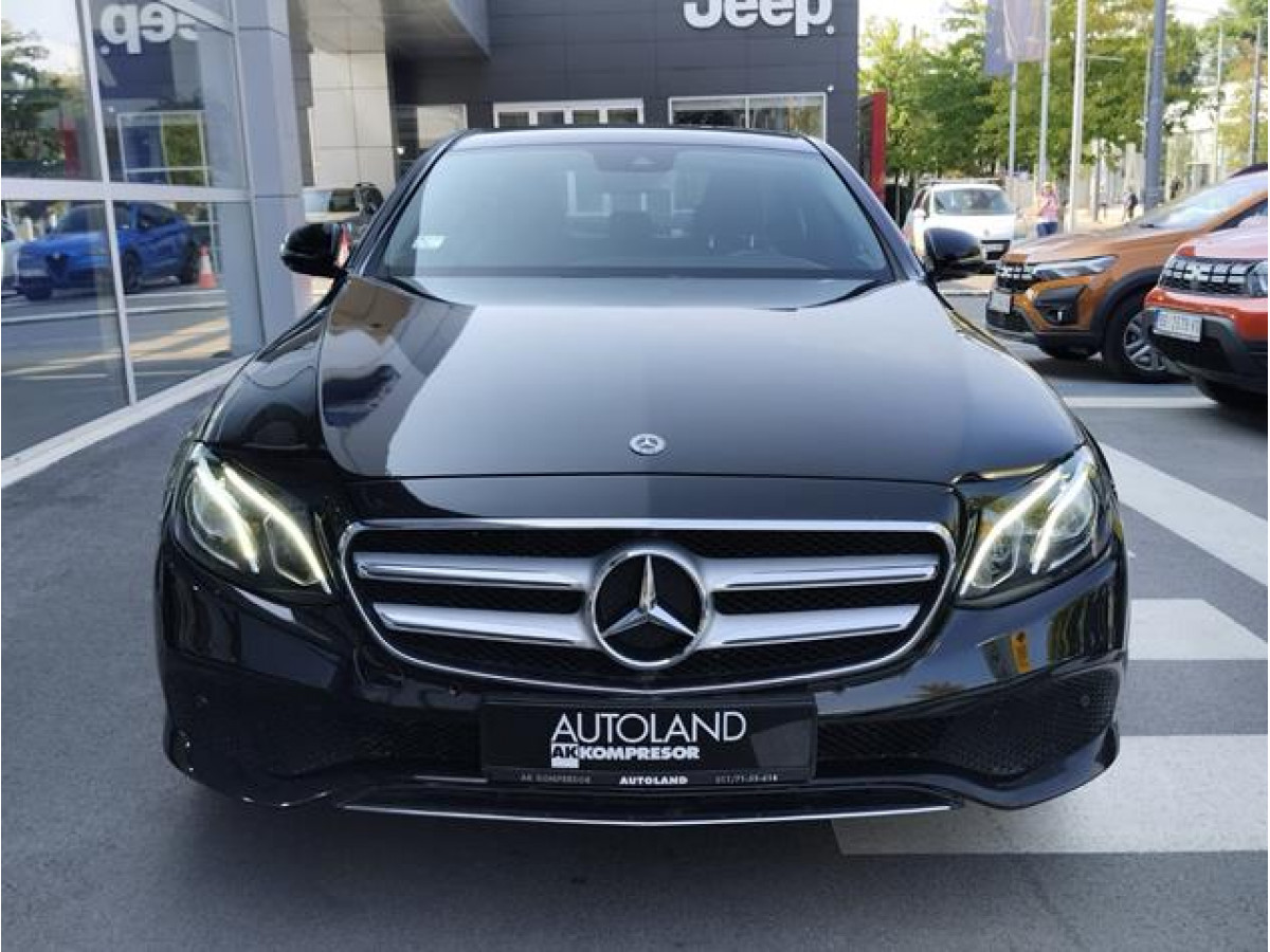 Mercedes Benz E 220 D 4MATIC