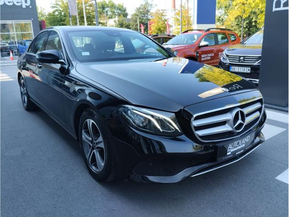 Mercedes Benz E 220 D 4MATIC