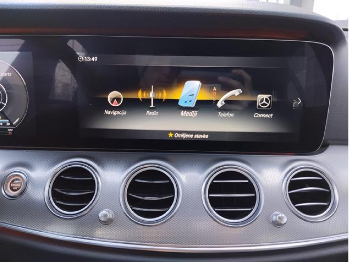 Mercedes Benz E 220 D 4MATIC