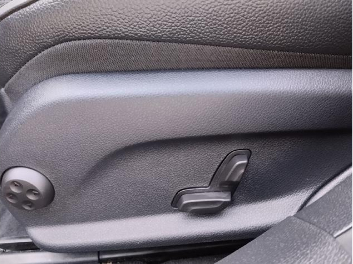 Mercedes Benz E 220 D 4MATIC