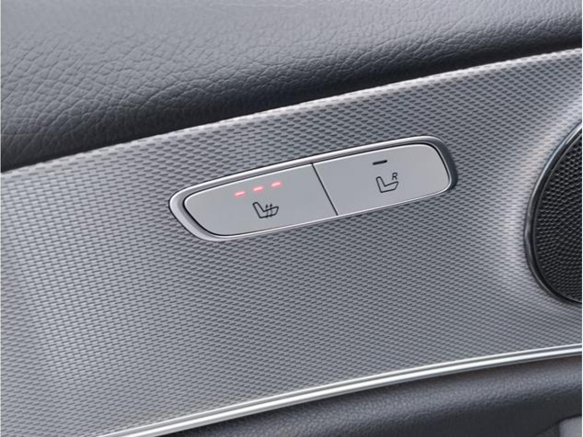 Mercedes Benz E 220 D 4MATIC