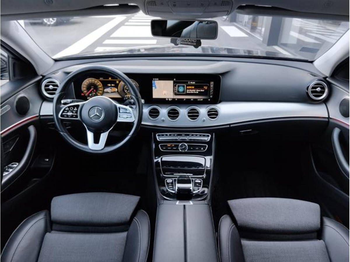 Mercedes Benz E 220 D 4MATIC