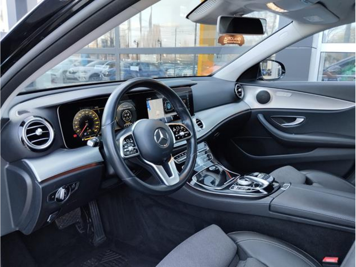 Mercedes Benz E 220 D 4MATIC