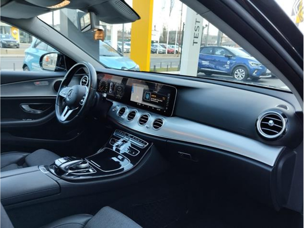 Mercedes Benz E 220 D 4MATIC