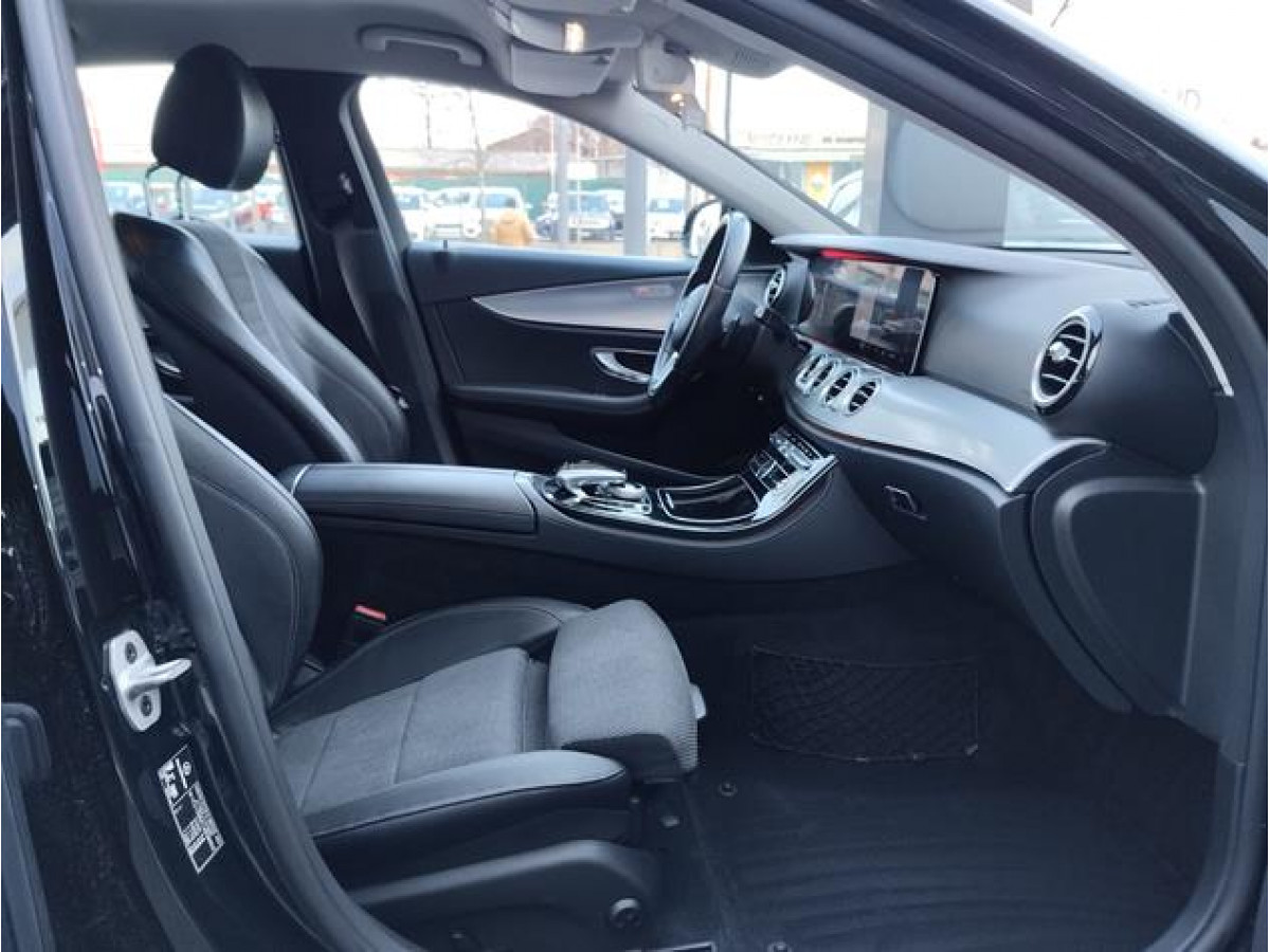 Mercedes Benz E 220 D 4MATIC