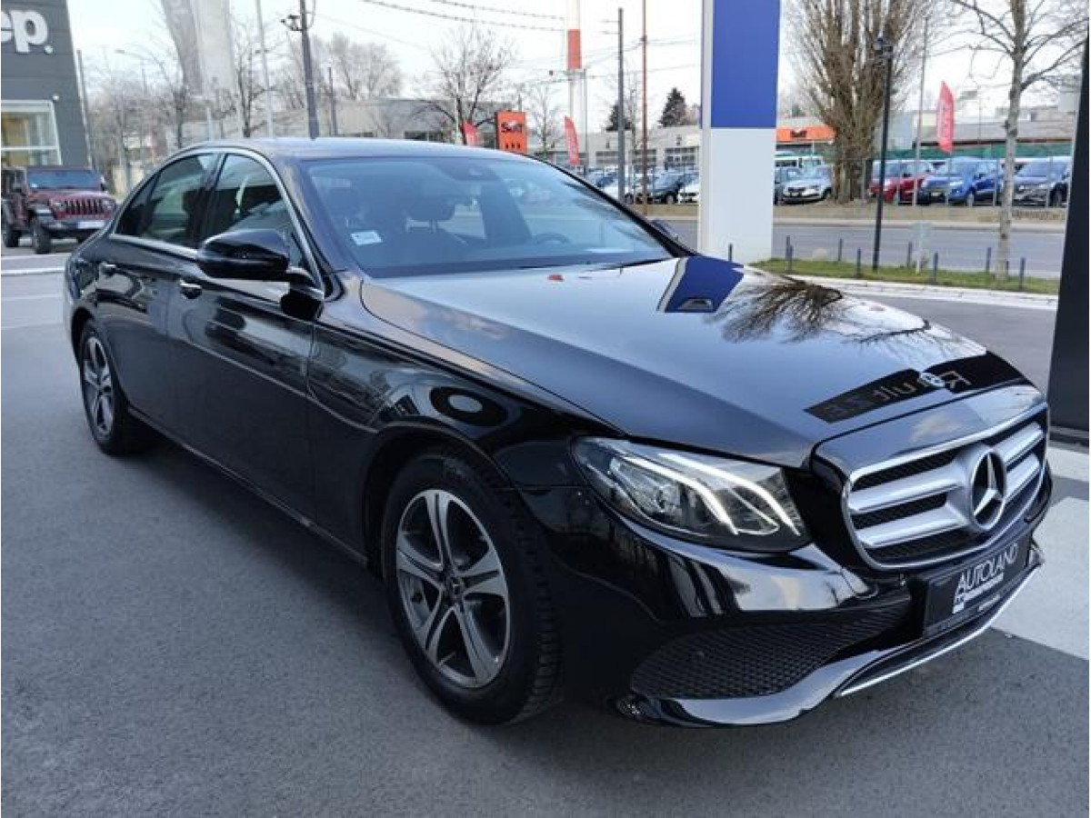 Mercedes Benz E 220 D 4MATIC