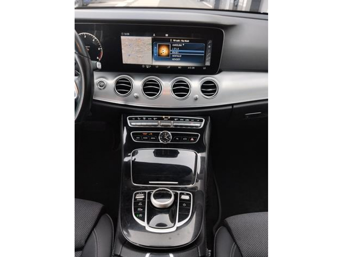 Mercedes Benz E 220 D 4MATIC