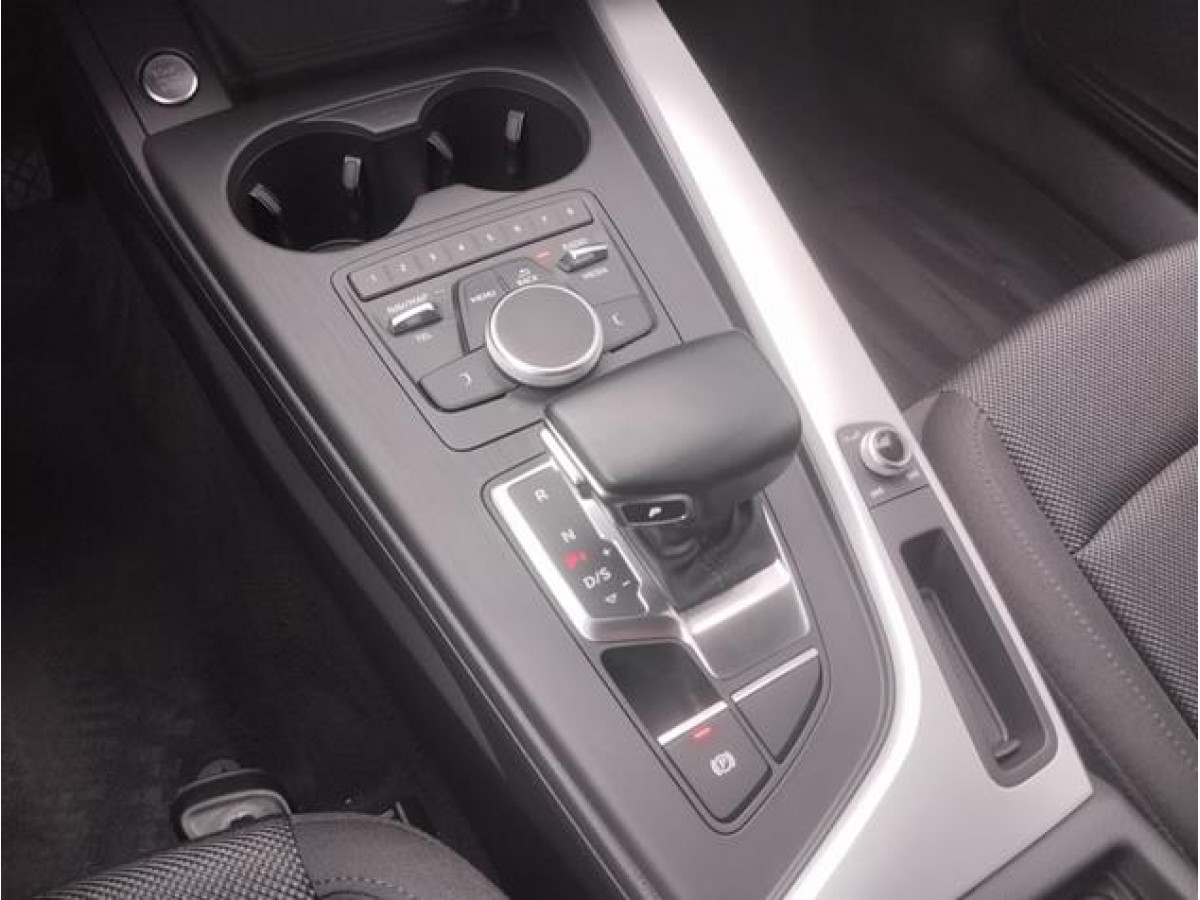 Audi A4 2.0 TDI Aut